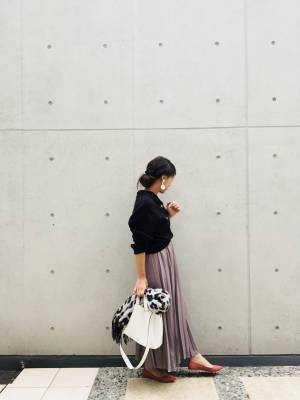 UNIQLOのポインテッドフラットシューズが優秀。スエード素材が上品です