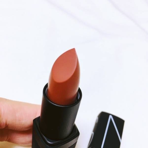 シーンで選ぶ秋色リップ〜デパコス編【偏愛コスメ＃１】