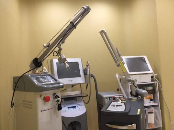 首をキレイにする方法（医療編）