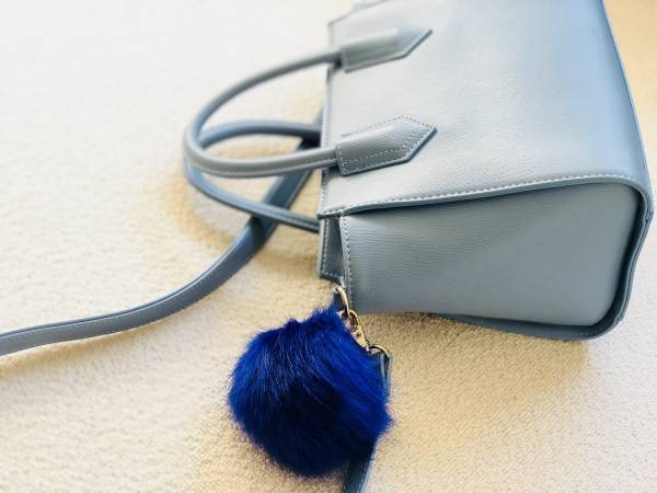 GUのリブタートルネックセーターが品良く高見え。わたしらしいコーデが叶います