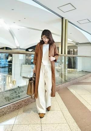 今冬人気のコーデュロイ。ほっこりならずに大人っぽく着るコツ