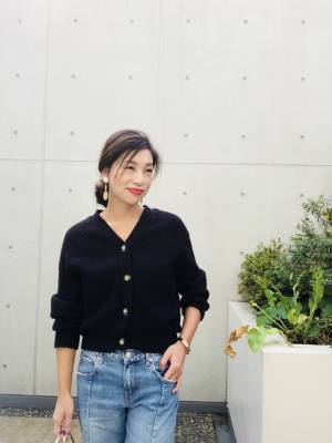 GUのVネックドルマンコクーンカーディガンが万能。２WAYで使えます