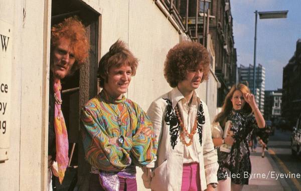 映画『エリック・クラプトン　12小節の人生』感想。エリック・クラプトンの壮絶な人生に迫る音楽ドキュメンタリー！