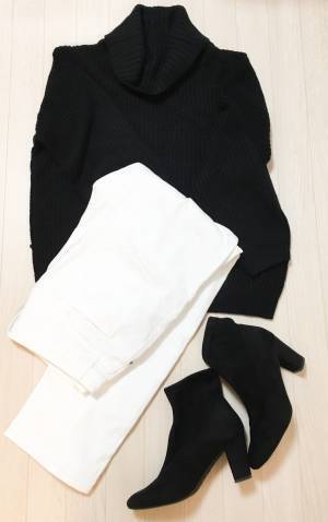 UNIQLOのハイライズストレートアンクルジーンズが優秀。脚長に見せられます