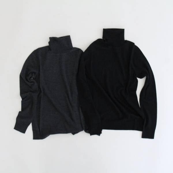UNIQLOのWeb限定タートルネックは名品。冬のおしゃれを支えてくれる