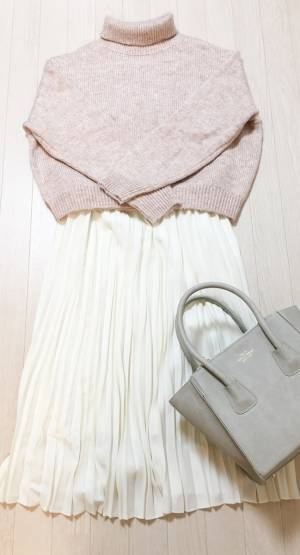 買って損しない「名品ハイネックニット」はUNIQLOにあった！