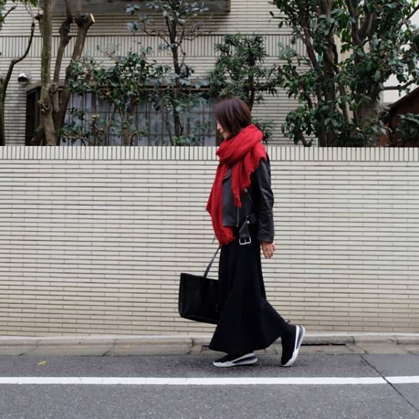 大人の長め丈スカート、こだわるポイントは丈感とボリューム感！