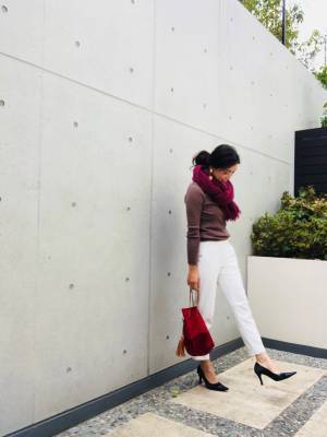 こなれ感を出すストールの巻き方、実はとても簡単です