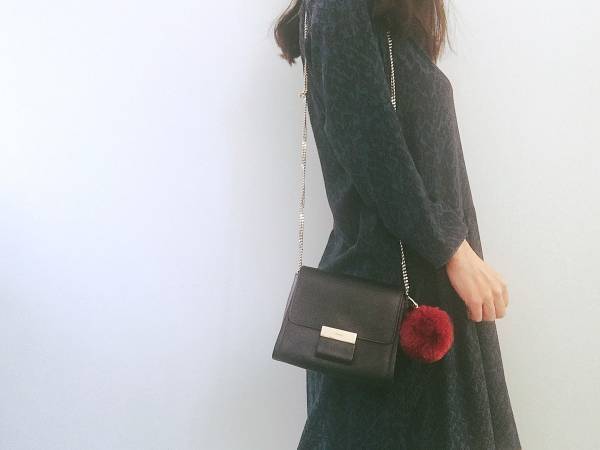 冬イベント映え確実！　パイソン柄のシルクワンピース