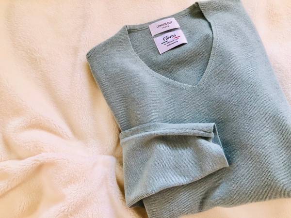 OPAQUEの洗えるニット2990円が人気！　きれい色がポイントの秋コーデ