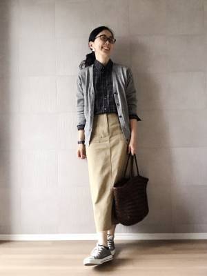 UNIQLOのメンズカーディガンを女性らしく！　目指すは「脱・普通」