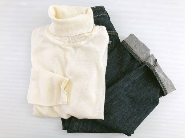 無印良品のタートルニット2990円が買い！　ノーカラーコートとの相性最高