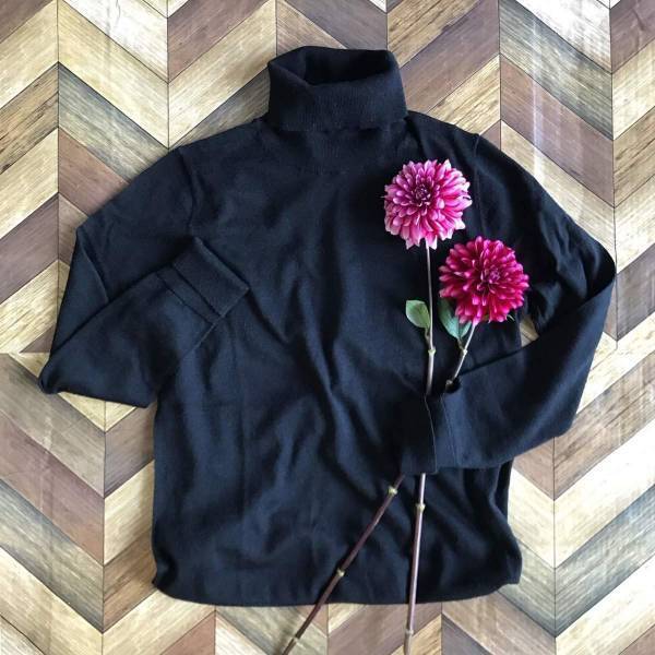 大人女性が持っておくべき冬の一枚、GAPのタートルネックセーター