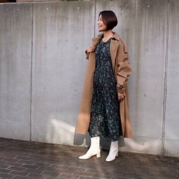 ２着目に買いたい新定番、HYKEのゆったりトレンチコート