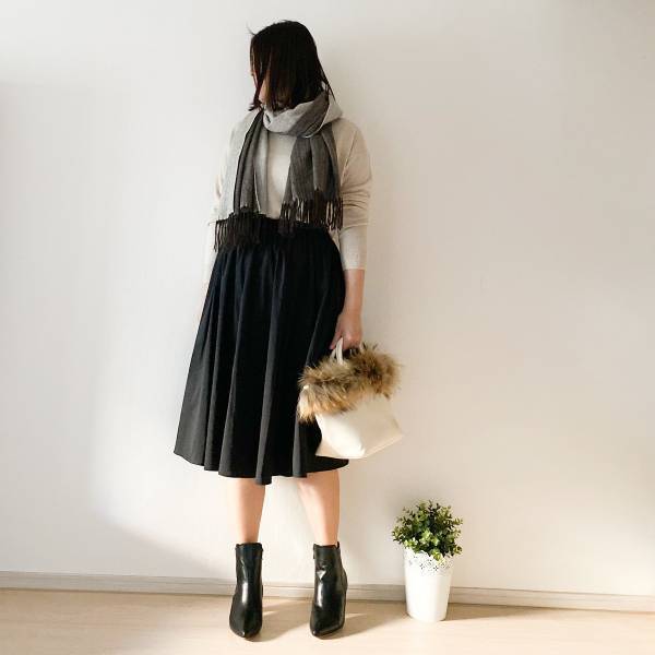 GU「ソフトリッチVネックセーター」が優秀！　1490円でカシミヤのような肌触り