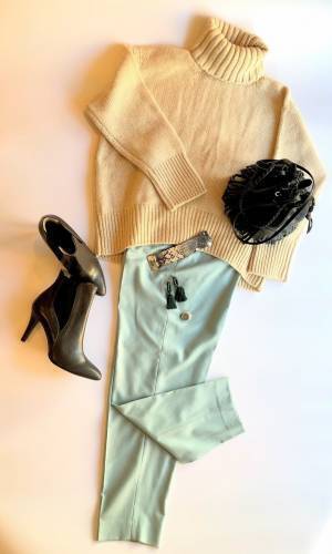 ギャルリー ヴィーの名品ニット。上質なセーターに包まれる幸せ