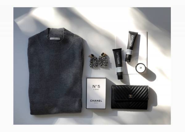 GUリブハイネックセーター1490円が超優秀！　どんなボトムスでも大人上品に