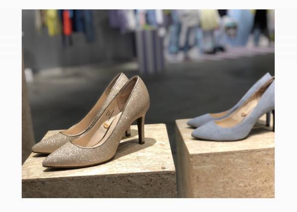 GUマシュマロパンプスで大人上品なオンオフコーデ。2020年新作も！