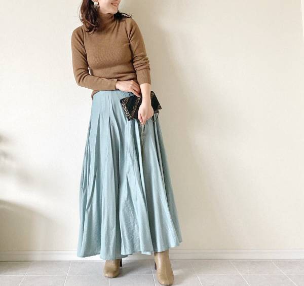 敏感肌の味方。無印良品「チクチクしないタートルセーター」2990円が買い！