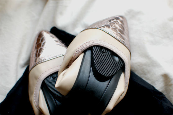 おばさん靴を履きたくないけど終日ヒールはつらい。そんな女性に試してほしい３つのこと