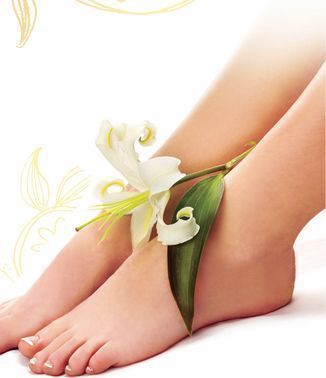 外反母趾＝幅広靴がいい。その考えは捨ててください