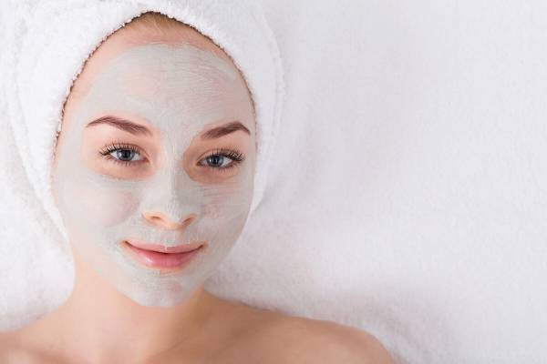 フランス美女の秘密？　知っておきたい素肌美人に近づくクレイ美容とは