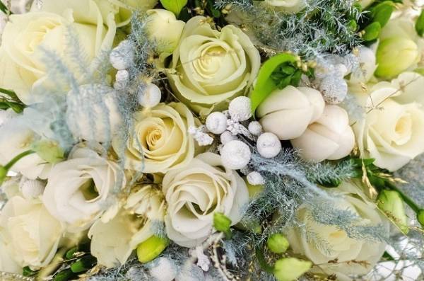 好感度アップには「初々しさ」を演出する香水がおすすめ