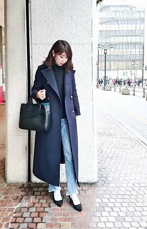 大人の「パンプス×靴下コーデ」を素敵に見せる秘訣