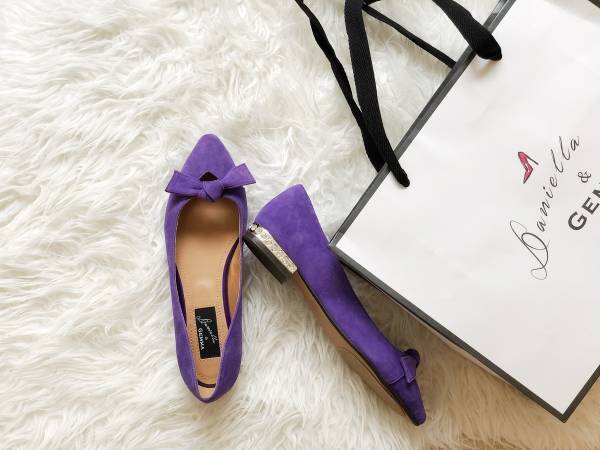 パープルシューズのススメ。プチプラコーデも品良く仕上がります