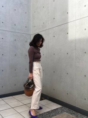 パープルシューズのススメ。プチプラコーデも品良く仕上がります