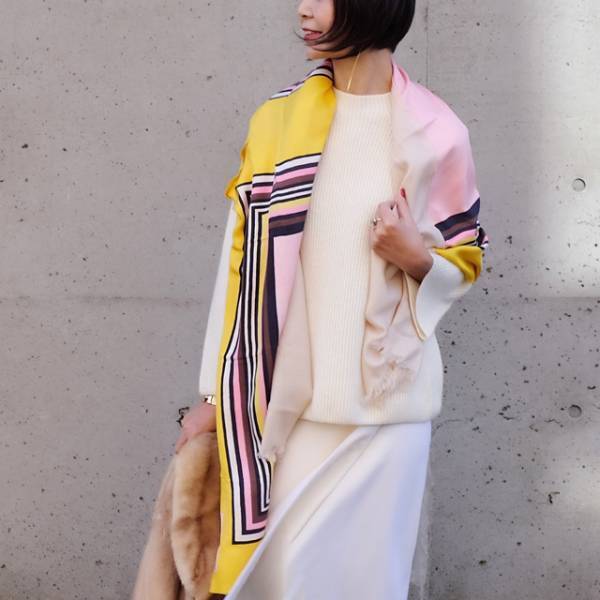 新年「白」コーデがぐっと垢抜ける、コンサバ小物ちょい足しのススメ