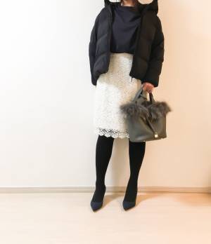 着太りしやすいダウンコート。細見えさせるコーデ術