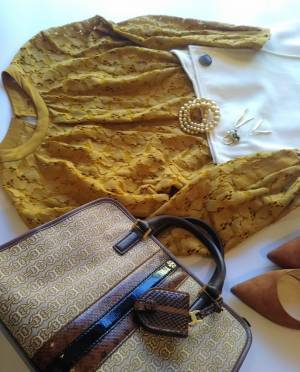 「冬の白」はボトムスで取り入れると上手くいく