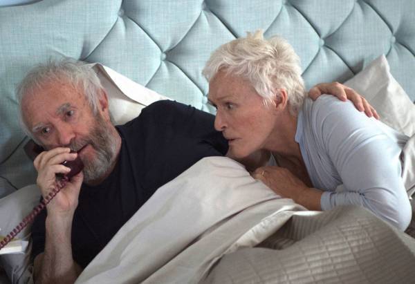 映画『天才作家の妻ー40年目の真実ー』感想。ノーベル賞の栄光に隠された愛と嘘とは