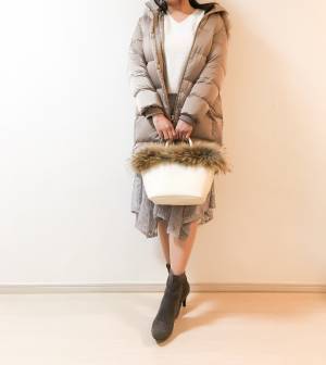 GUロングダウンが上品見え！　おすすめは明るめカラー