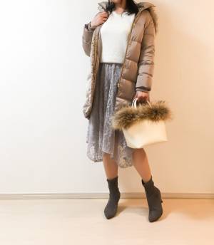 GUロングダウンが上品見え！　おすすめは明るめカラー