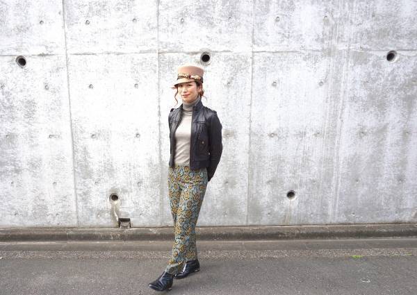 冬の柄パンツ、大人っぽく上品に仕上げるコツ