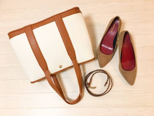 UNIQLOハイネックニットが上品見え！　1290円なんて信じられない