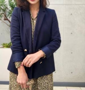 GU小花柄ワンピが上品キレイ。2990円なんて信じられない