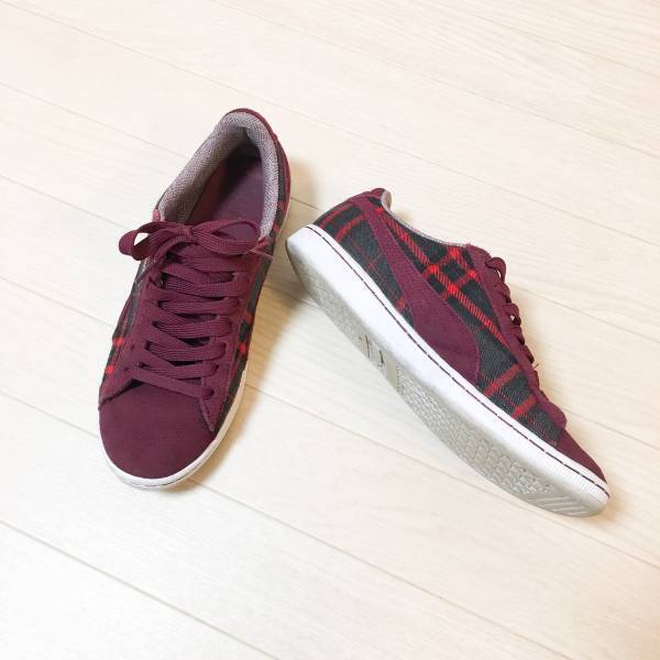 UNIQLOパーカ＋レーススカートが上品見え。きれいめカジュアルが叶います