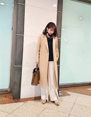 旬のボリュームニット、華奢見えのコツはIラインを意識すること