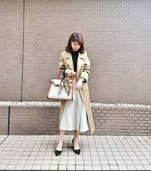 「春の黒」をかろやかに見せたいなら、白の分量調整を