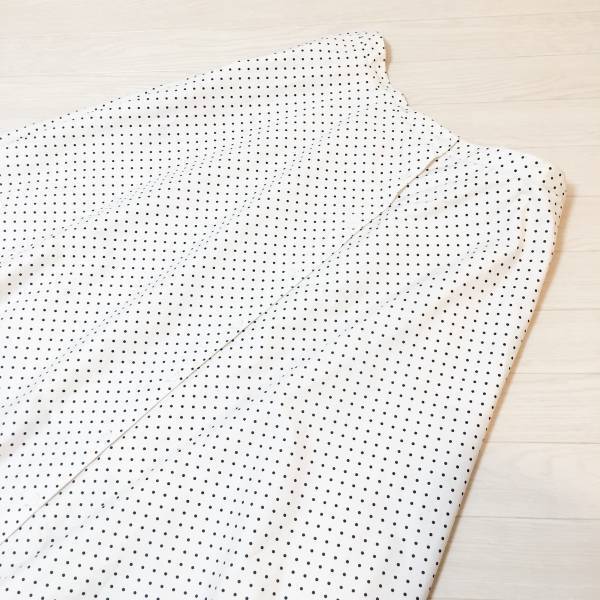 UNIQLOサーキュラースカートが上品見え。“プチドット”が大人可愛い