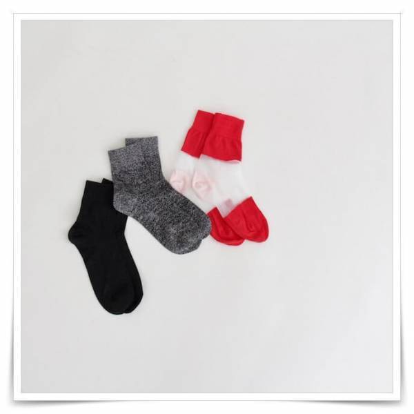 おしゃれな人のソックス活用法。“肌見せと分量感”で素敵見え