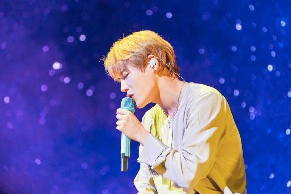 ハ・ソンウン初のソロファンミ詳細レポート。「今日、最高に幸せにするから」宣言通りのスペシャルな時間に