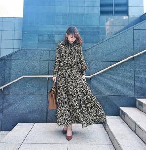 大人の小花柄ワンピ、着こなしで気を付けたいこと