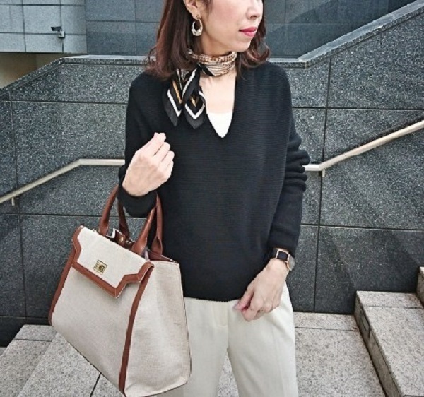 高見えとこなれ感が叶うUNIQLOコクーンセーター。色ち買いが正解です