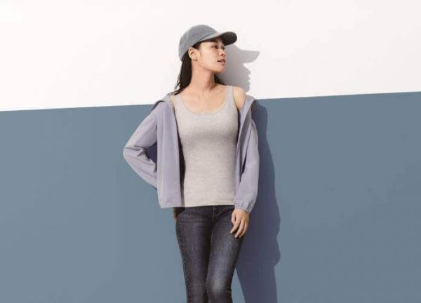 UNIQLOスーピマコットンブラタンクトップが快適。色ち買いが正解です