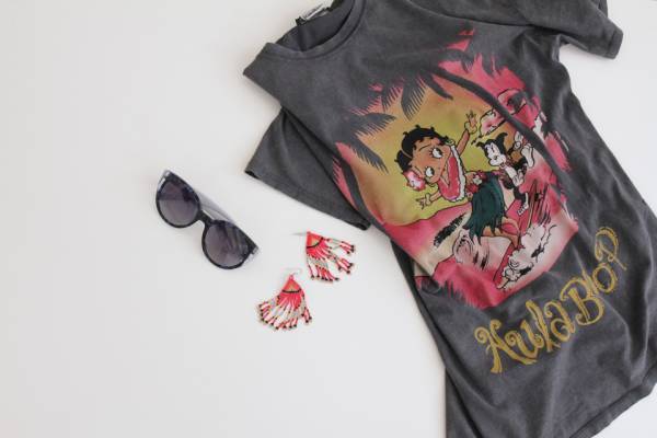 春先のマストバイ！デイリーに着られるネイビージャケット