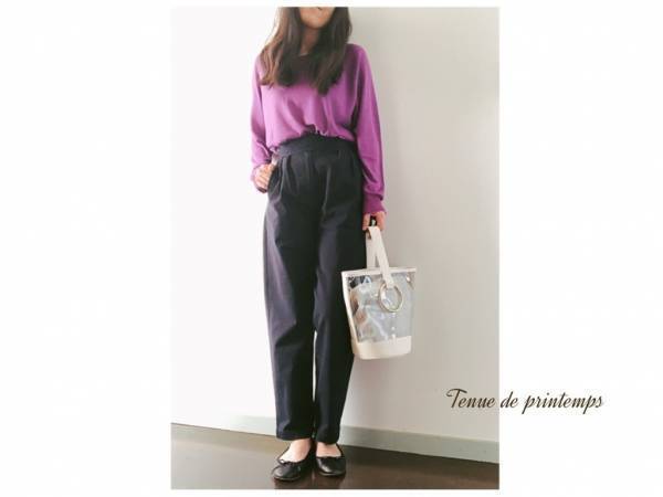 ZARAのパープルニットは、ネイビーと合わせて旬配色を楽しもう